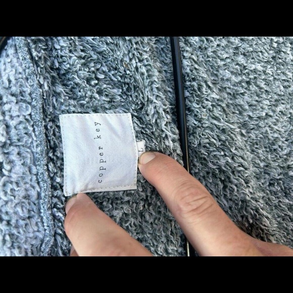 Copper Key Womens Jacket Gray Zip Up Mock Neck Faux Fur Fuzzy Long Sleeves L - Picture 4 of 6